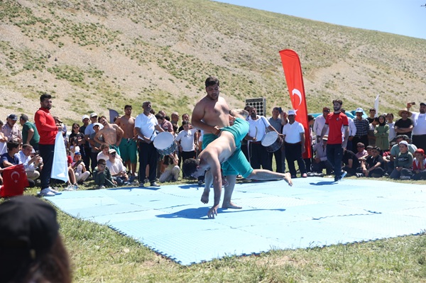 Kahramanmaraş Büyükşehir Belediyesi, Kahramanmaraş Valiliği, Dulkadiroğlu Belediyesi ve Gençlik ve