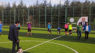 Yerel yönetimlerin kentsel gençlik ve spor politikalarındaki rolü, yalnızca makro