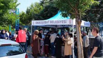 Kahramanmaraş mülki idari sınırları içerisindeki Onikişubat ilçesinde, binlerce öğrencinin katılımıyla