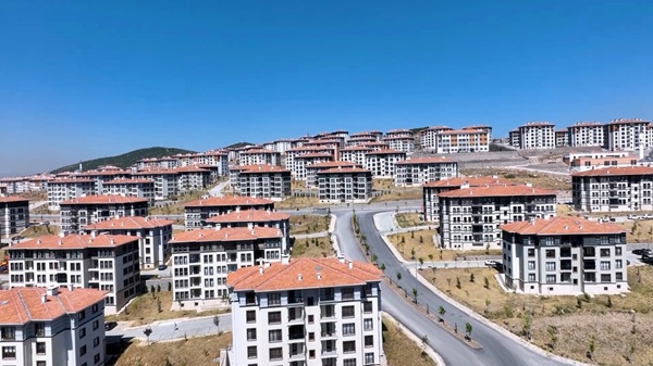 Geniş ölçekli bir sosyal konut hamlesi başlatan Toplu Konut İdaresi