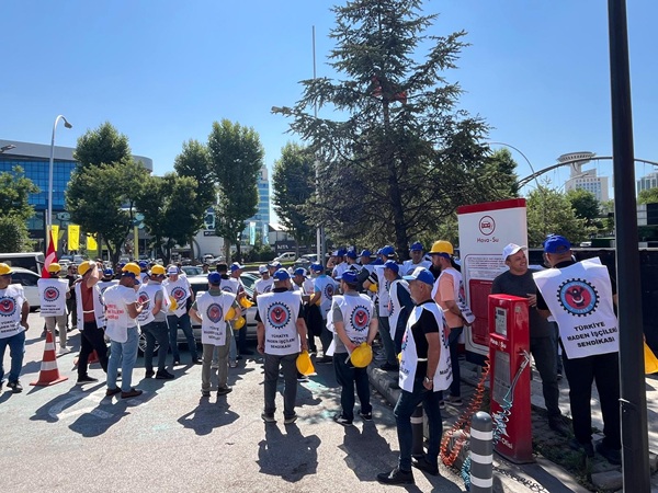Bakanlıklar nezdinde verilen sözler ve şirket yönetiminin taahhütlerine rağmen aylardır