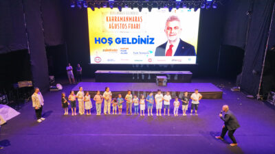 Büyükşehir Belediyesinin Uluslararası Geleneksel Ağustos Fuarı, onuncu gününde de aileleri