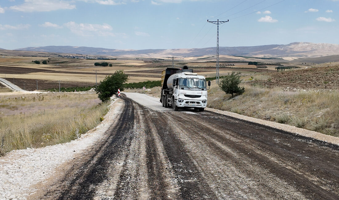 Büyükşehir Belediyesi, Elbistan’ın kırsal Uzunpınar, Köşk ve Yapılı mahallelerine ulaşım