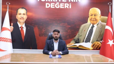 Yeniden Refah Partisi (YRP) Elbistan İlçe Başkanı Sebahattin Kayabaşı, çerçeve