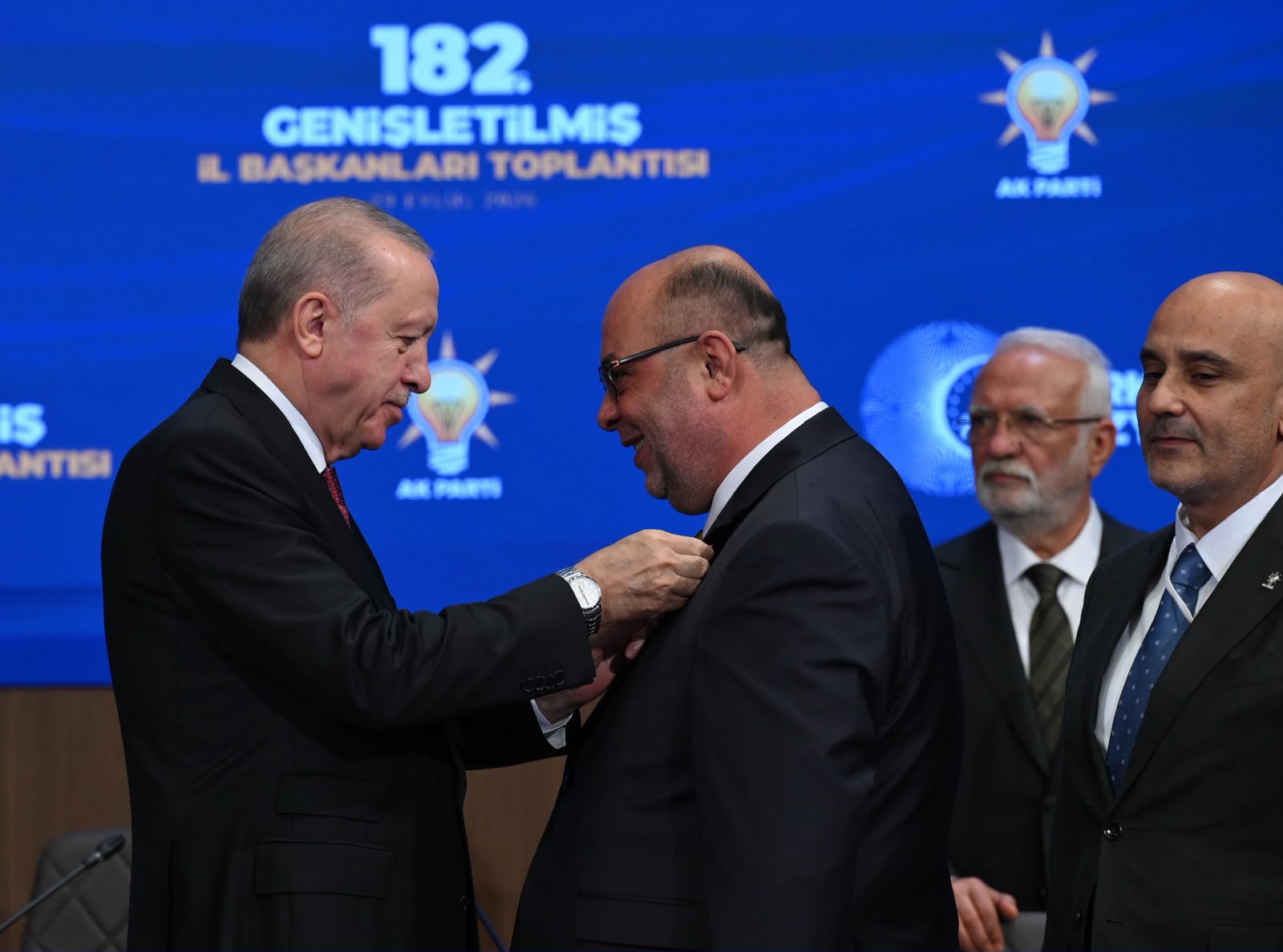 Parti Değiştiren Dulkadiroğlu Belediye Başkanı Mehmet Akpınar’dan açıklama &nbsp; Göreve