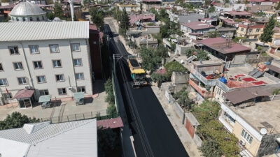 Büyükşehir Belediyesi, şehir genelinde sürdürdüğü asfalt seferberliği kapsamında 28 Eylül