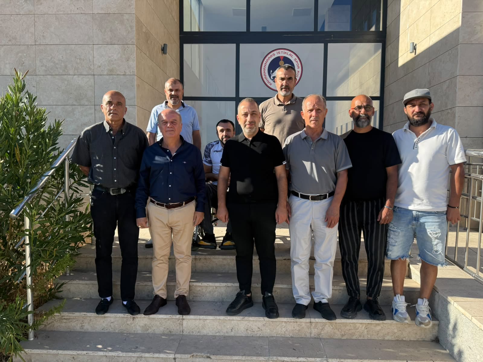 TÜFAD Kahramanmaraş Şubesi heyeti, İstiklalspor Başkanı Ahmet Gülpak ve yönetimini
