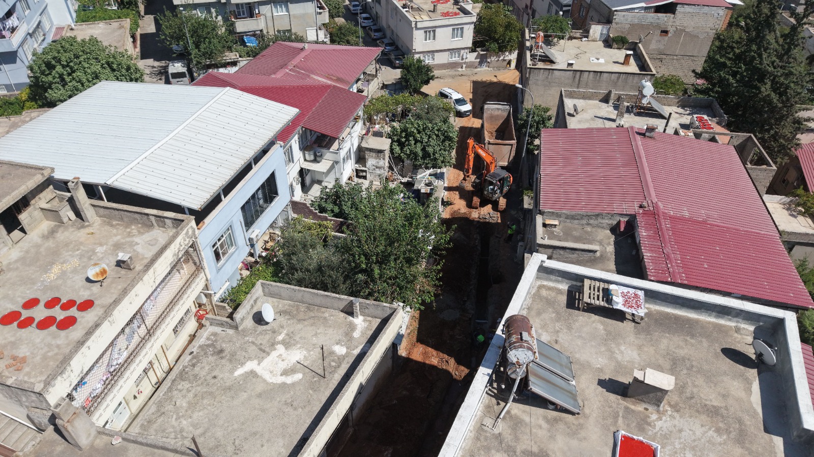 Kahramanmaraş Su ve Kanalizasyon İdaresi (KASKİ) Genel Müdürlüğü, kentin altyapısını