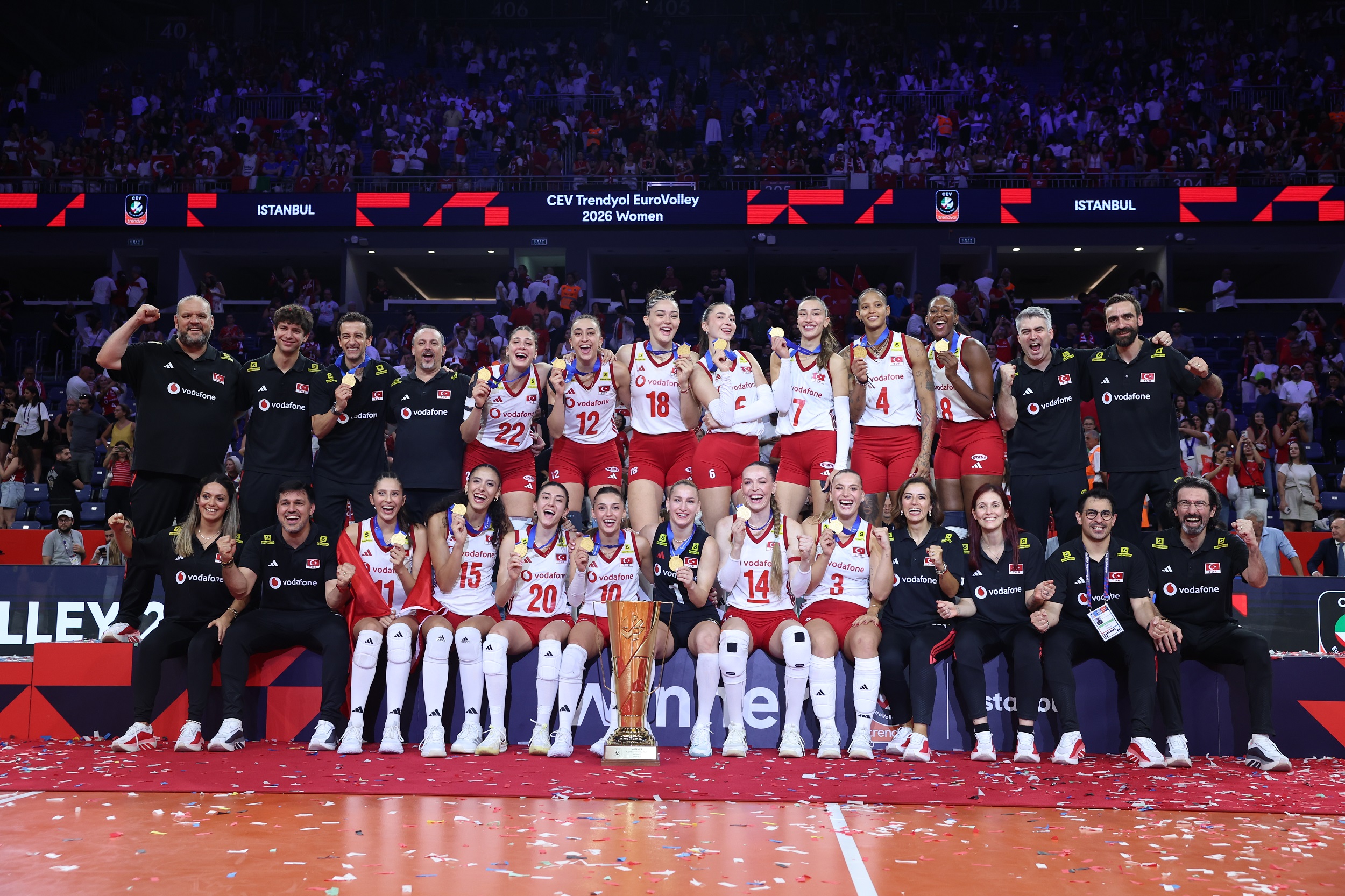 &nbsp; Son Avrupa ve VNL Şampiyonu A Milli Kadın Voleybol
