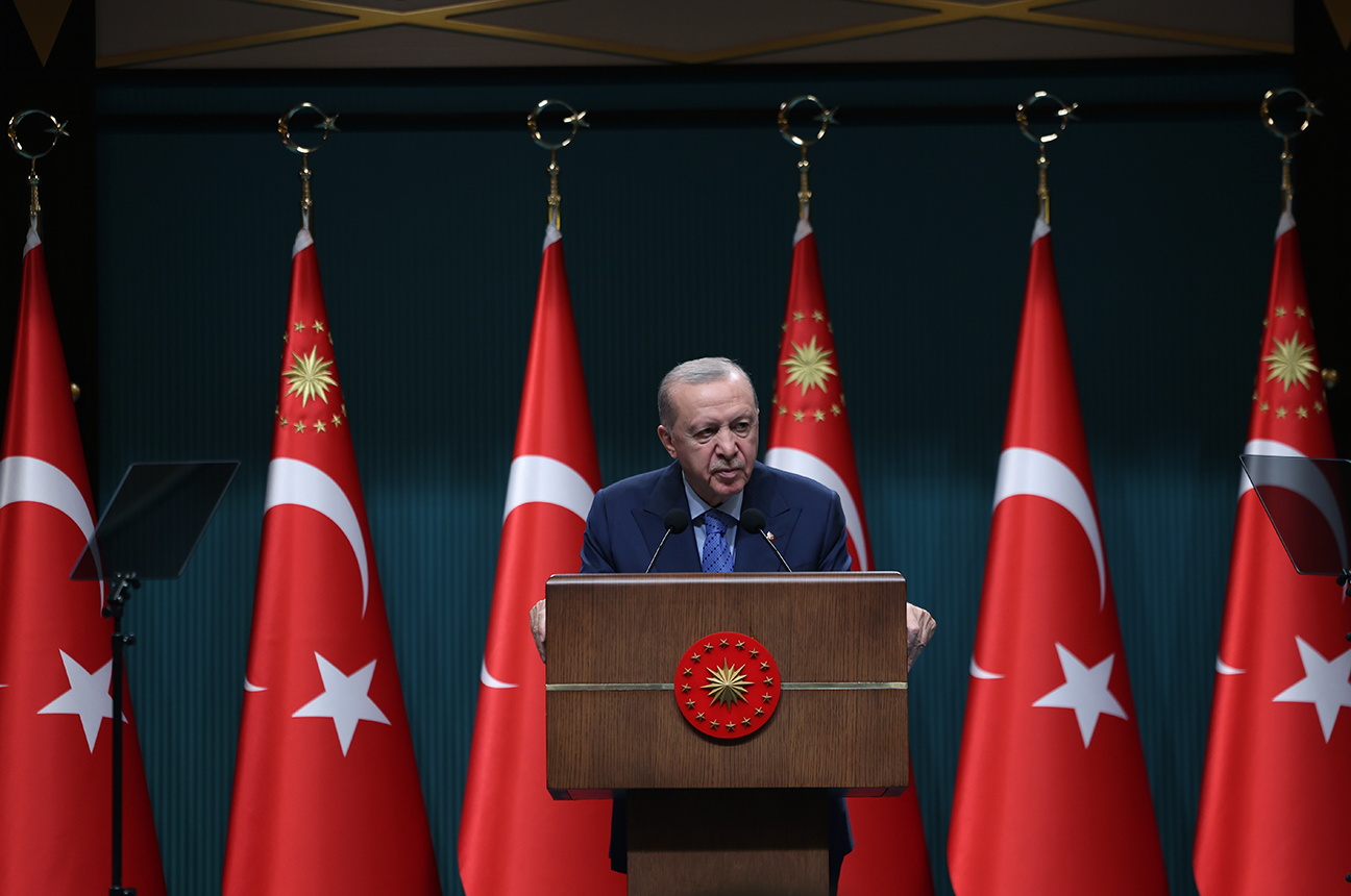 Cumhurbaşkanı Recep Tayyip Erdoğan, Cumhurbaşkanlığı Külliyesinde gerçekleştirilen Cumhurbaşkanlığı Kabinesi Toplantısı’nın