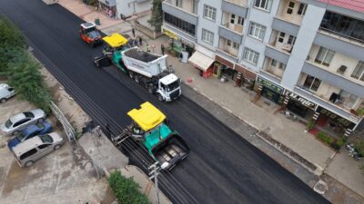 Büyükşehir Belediyesi, Yunus Emre Mahallesi’ndeki 76 bin 15’inci sokakta tamamlanan