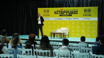 Anadolu’nun en büyük kitap fuarında okurlarla bir araya gelen “Dijital