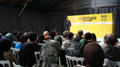 Uluslararası Kahramanmaraş Kitap Fuarı’nda araştırmacı-yazar Altay Cem Meriç, kitapseverlerle buluştu.