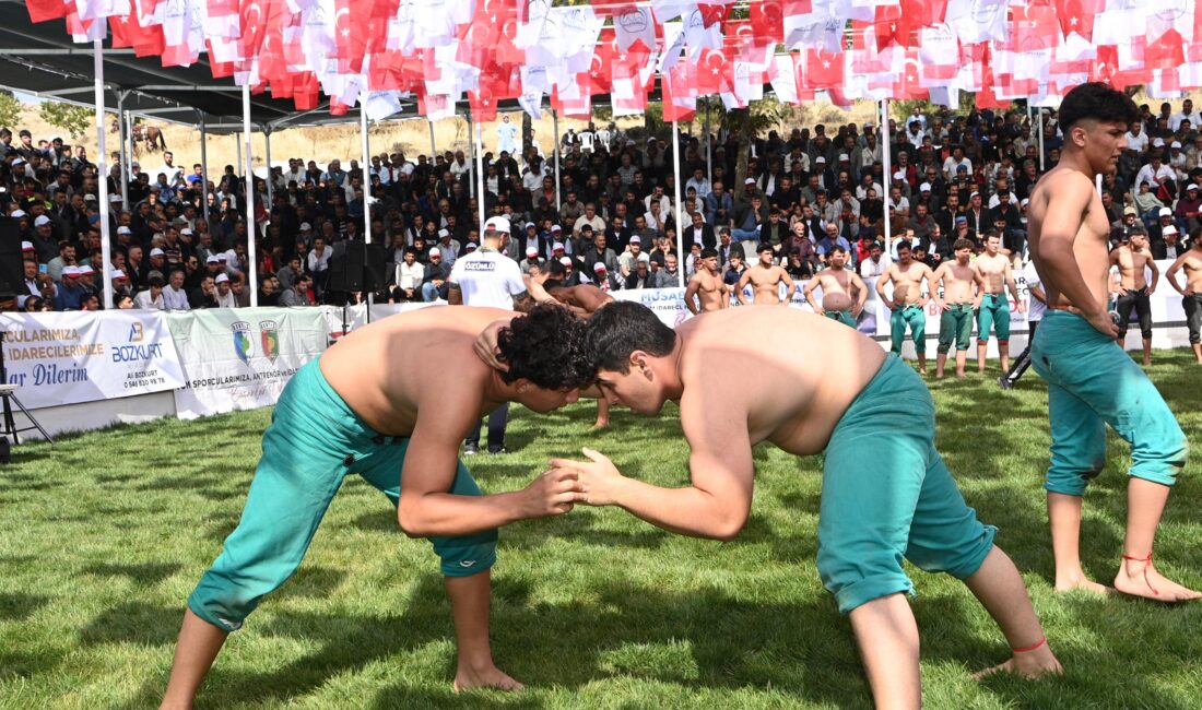 Bertiz Baydemirli Geleneksel Kısa Şalvar Güreş Festivali’ne katılan Başkan Görgel,