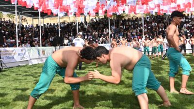 Bertiz Baydemirli Geleneksel Kısa Şalvar Güreş Festivali’ne katılan Başkan Görgel,