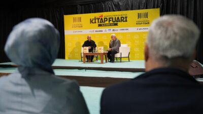 Büyükşehir Belediyesinin düzenlediği 11. Uluslararası Kahramanmaraş Kitap Fuarı’nın ikinci günü,