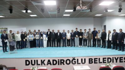 Dulkadiroğlu’nda Eğitime Güçlü Destek: GENÇLER KÜRSÜDE VE EŞİK PROJELERİNDE YENİ