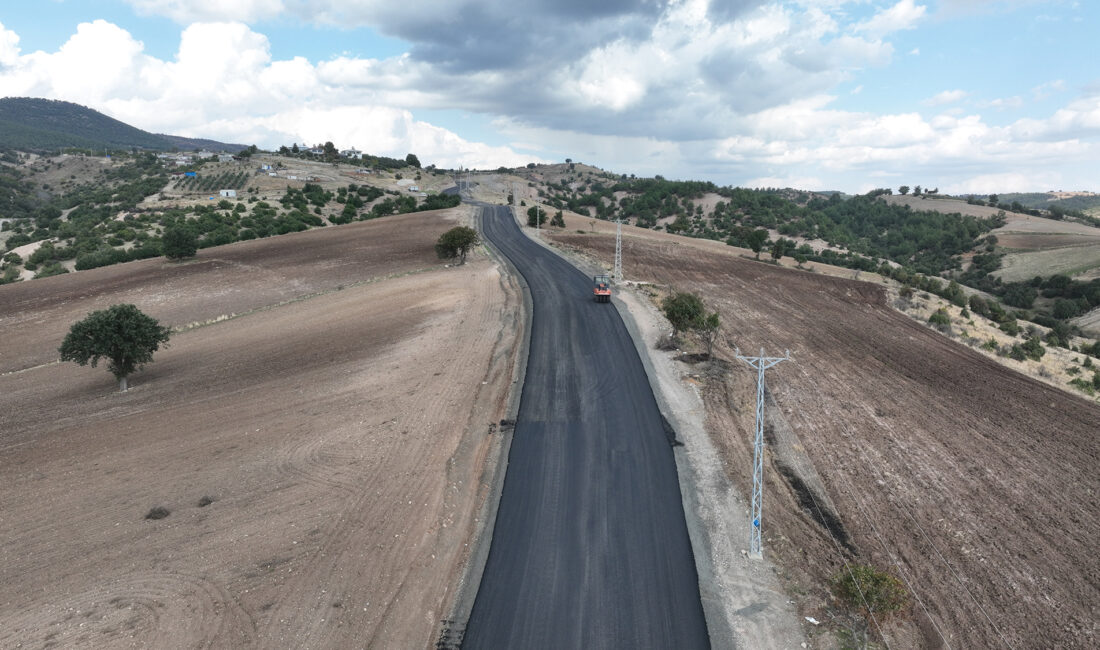 Büyükşehir Belediyesi, Dulkadiroğlu’nun kırsal Söğütlü Mahallesi’ne ulaşım sağlayan yaklaşık 4