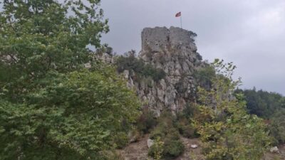 Kahramanmaraş’ın tarihi ve doğal güzellikleriyle öne çıkan Andırın ilçesi, yüzyıllardır