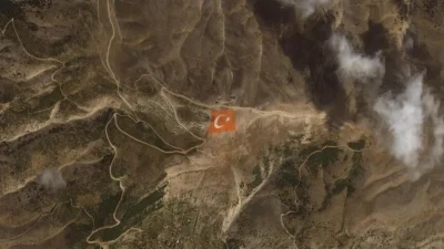 GÖKTÜRK-1 uydusundan Anadolu’daki dağlara işlenen Türk bayrakları ve Atatürk portresi
