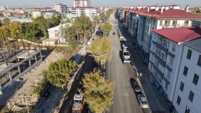 Büyükşehir Belediyesi, Elbistan’da deprem sonrası oluşturulan rezerv alanlara ulaşım sağlayan