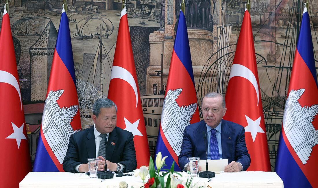 &nbsp; &nbsp; Cumhurbaşkanı Recep Tayyip Erdoğan ve Kamboçya Başbakanı Hun