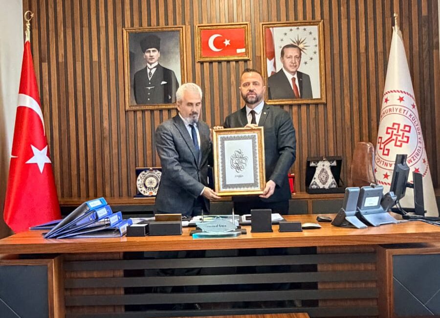 Mersin Gençlik ve Spor İl Müdürlüğünde Şube Müdürü olarak görev