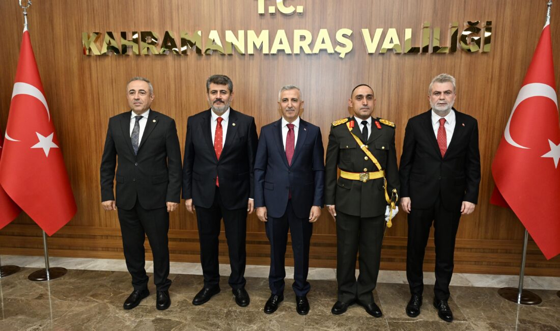Cumhuriyet’in ilanının 103’üncü yıl dönümü dolayısıyla Valilik makamında tebriklerin kabulü