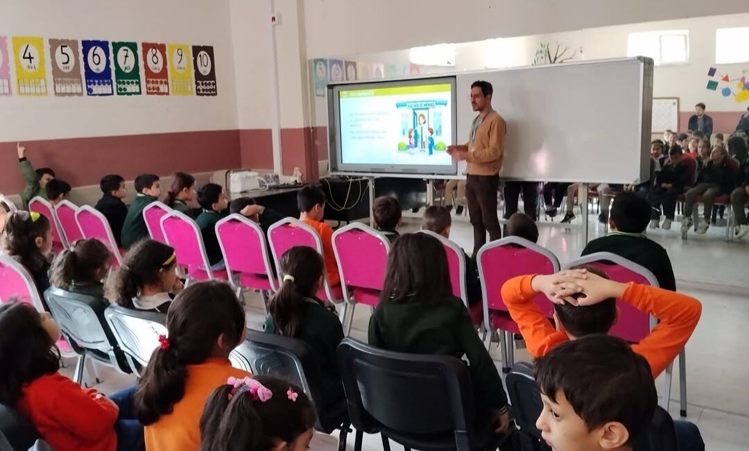 Andırın İlçe Sağlık Müdürlüğü ekipleri tarafından yürütülen “Sağlıklı Çocuk, Sağlıklı
