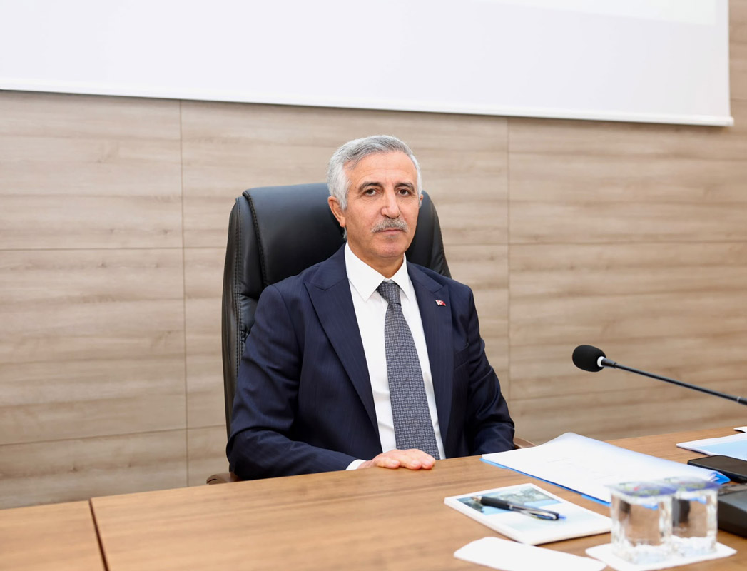 Sevgili gençler! Hepinizi saygı, sevgi ve hürmetle selamlıyor, Cumhuriyet Bayramımızı