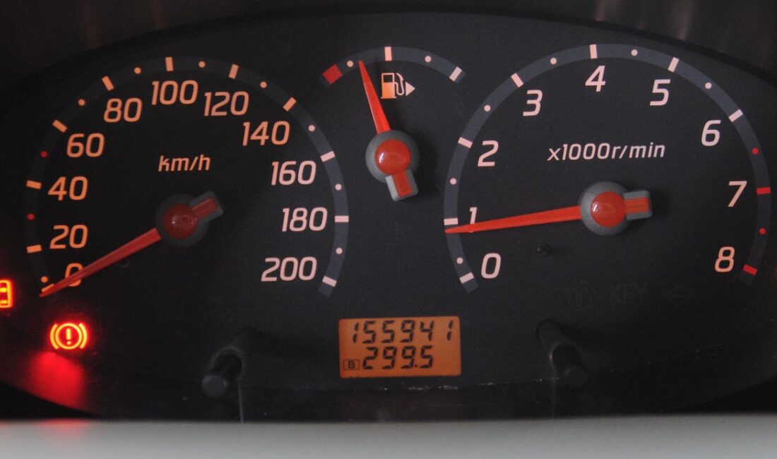 Yıllardır hayalini kurduğu otomobili alan tüketici, aracın kilometresinin düşürüldüğünü öğrenince