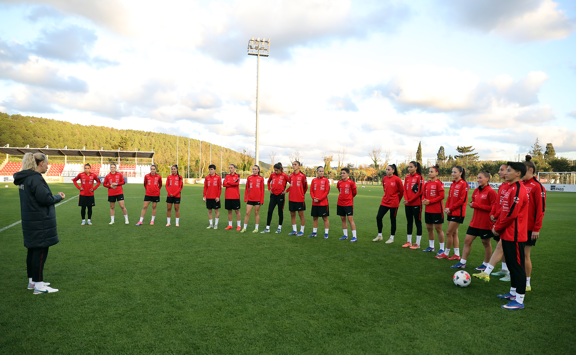 &nbsp; 2027 FIFA Kadınlar Dünya Kupası Play-Off  1. Turu’nda Slovenya