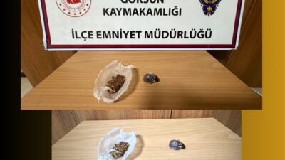 Kahramanmaraş’ın Göksun ilçesinde polis ekiplerinin uyuşturucuyla mücadele kapsamında gerçekleştirdiği operasyonda,